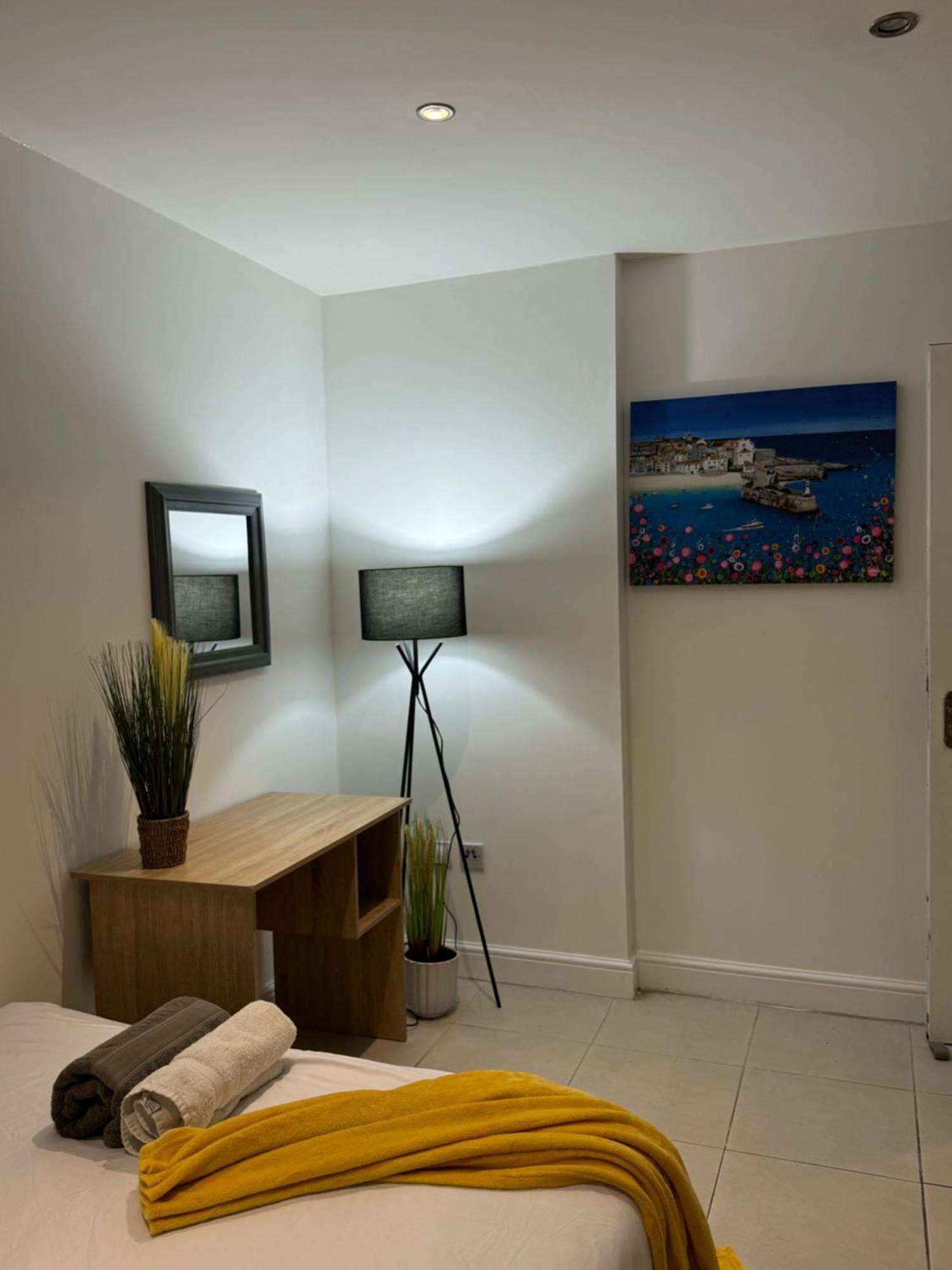 Cosy Luxurious Room In The Heart Of London Exterior foto